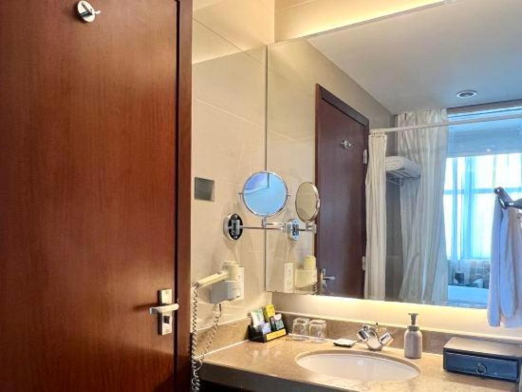 Qingdao Blue Horizon Hotel Licang Eksteriør billede